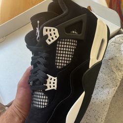 Jordan 4 White Thunder Size 13 Men Brand New 