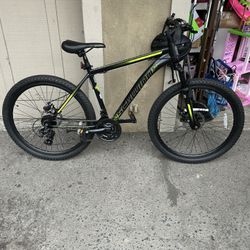 Schwinn Sidewinder Mountain Bike