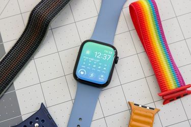 Apple Watch Series 8 ⌚ Smart. Sleek. Powerful.
