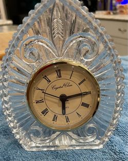 Crystal Clear Quartz Mantel Clock