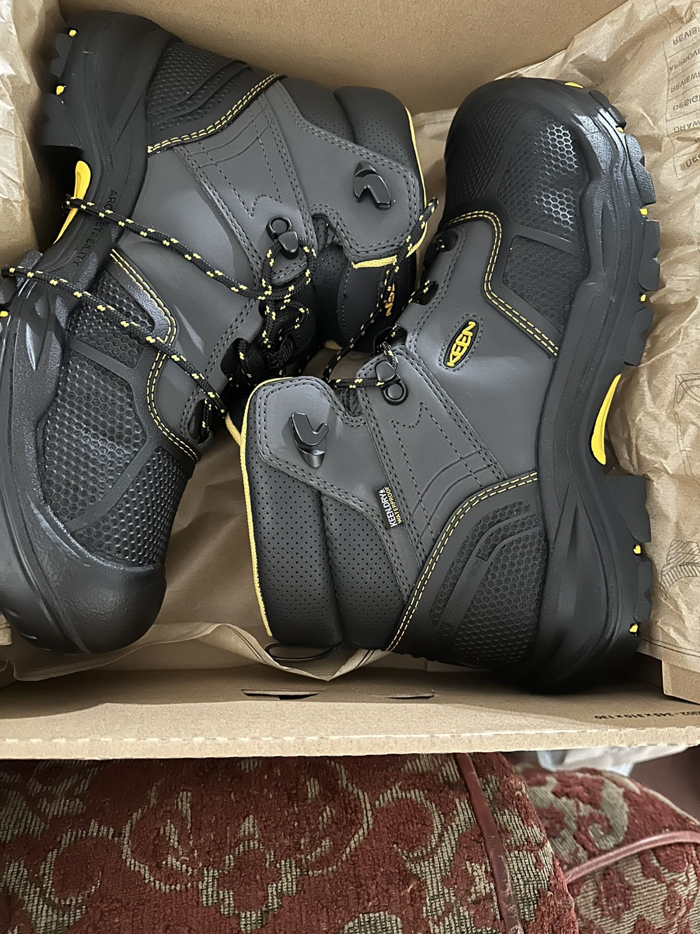 Keen Steel toe Boots