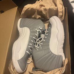 Jordan Retro 12’s “Stealth” Size 11.5 