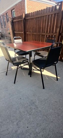 Nice tabe & chairs  set