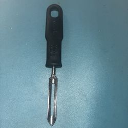 Stainless Steel Vegetable Peeler with Comfort Grip Handle