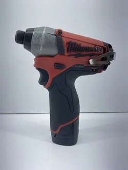 Milwaukee M12 1/4" Hex Impact Driver w/Battery (WMP017507)