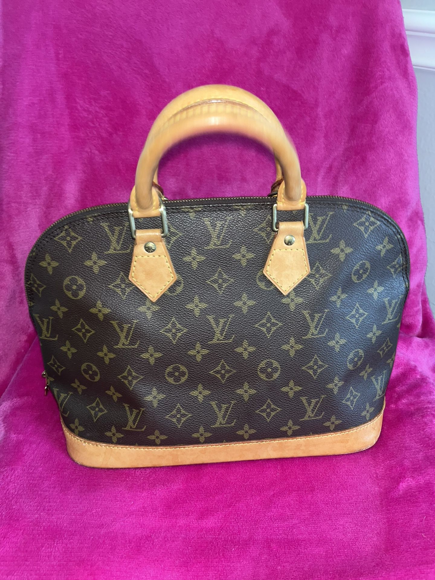 Louis Vuitton Alma PM Bag! 