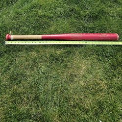 Louisville 34" Red Official Wood Softball Bat 39-65, Hillerich & Bradsby Co