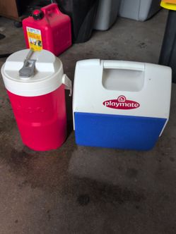 Igloo water bottle and lunch box