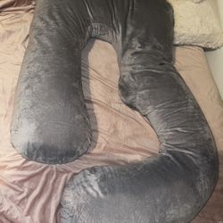 Momcozy Pregnancy Pillow 