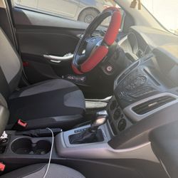  Selling my ford car  /year 2012 135 Mileage 