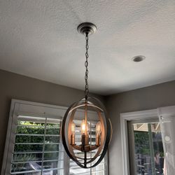 Light fixtures (free) 