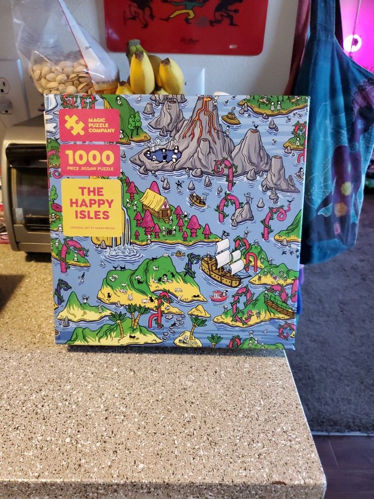 Magic Puzzle Company "The Happy Isles"