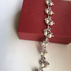 925 sterling silver pearl and Ruby bracelet 7.5
