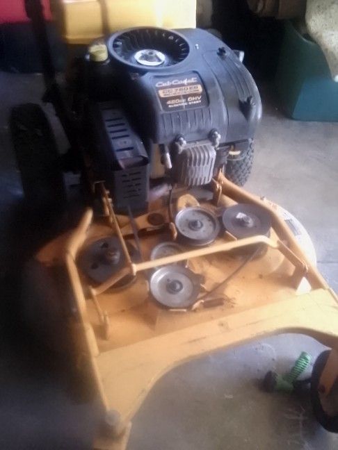 Cub Cadet Cc 800 Lawn Mower
