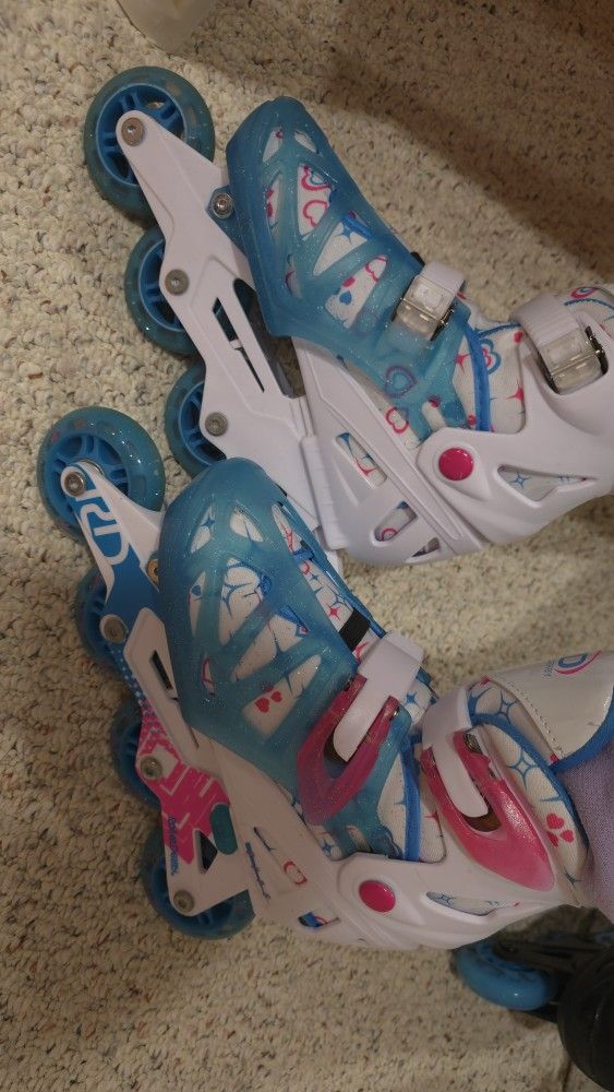 Girls Roller Skates 