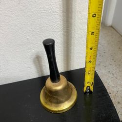 CAMPANITA ANTIGUA DE BRONCE Y MADERA 