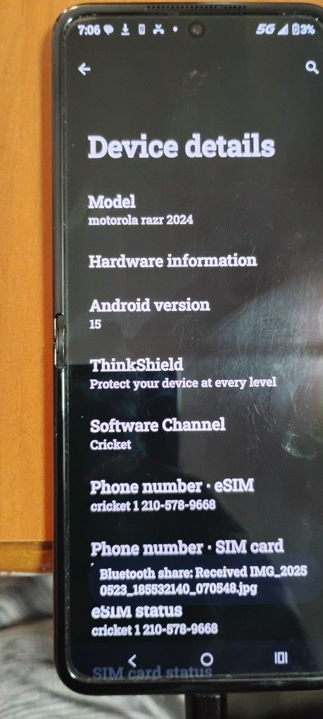 MOTOROLA RAZAR 2024 CRICKET CAN GET UNLOCK