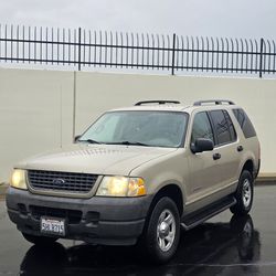 2004 Ford Explorer