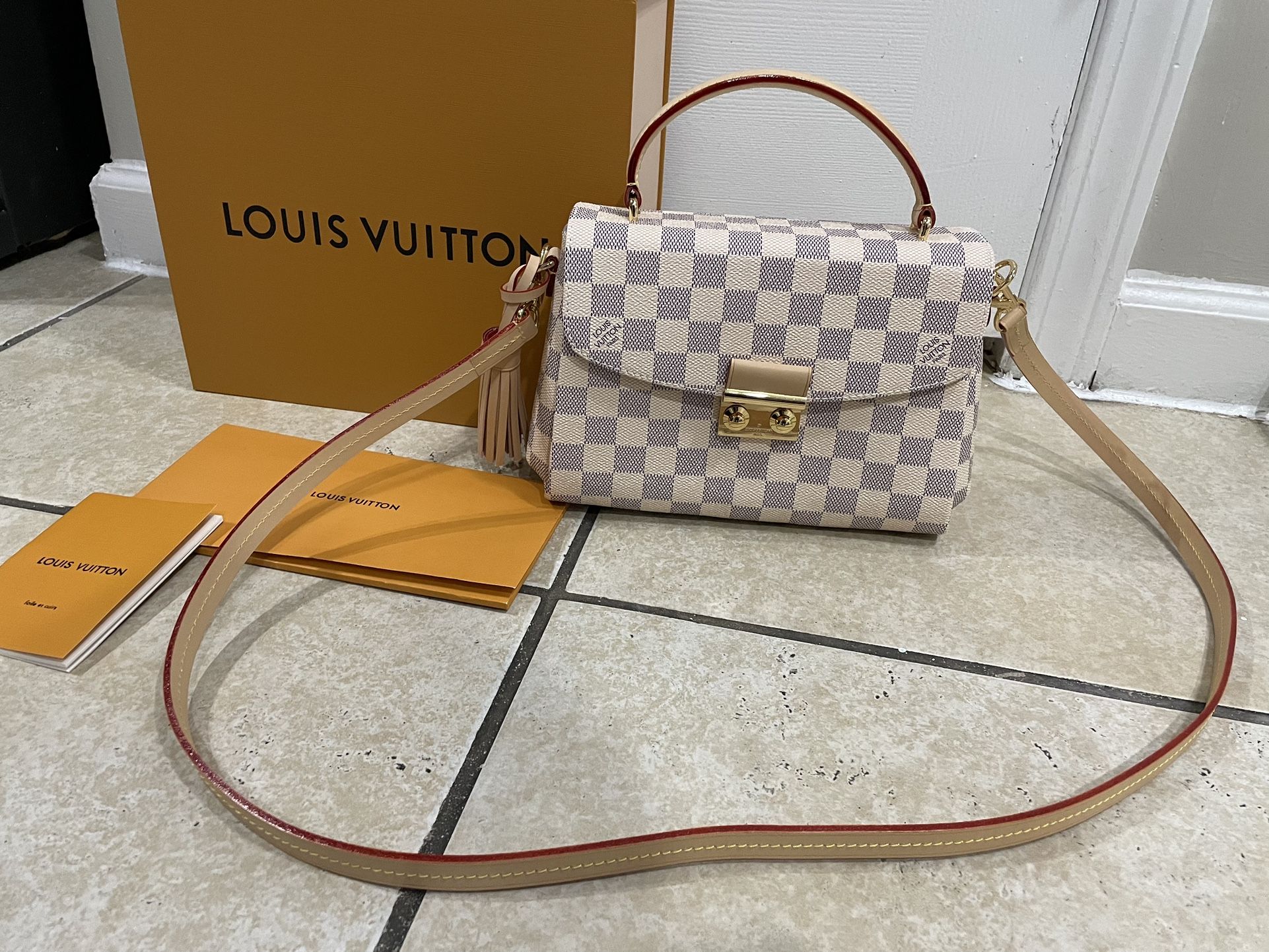 louis vuitton croisette inside