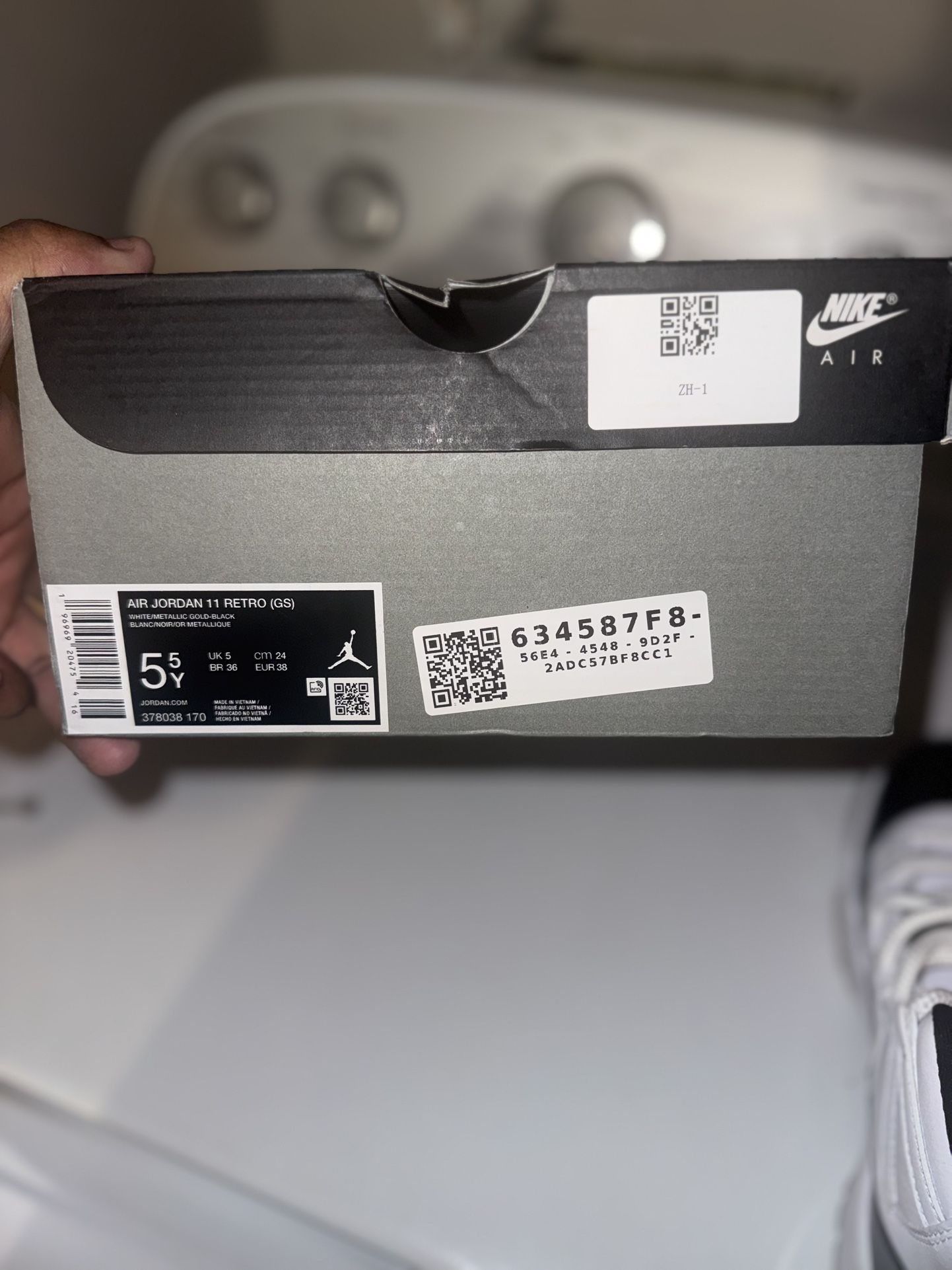 New Jordan 11s