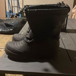 Kids Snow Boots Size 4