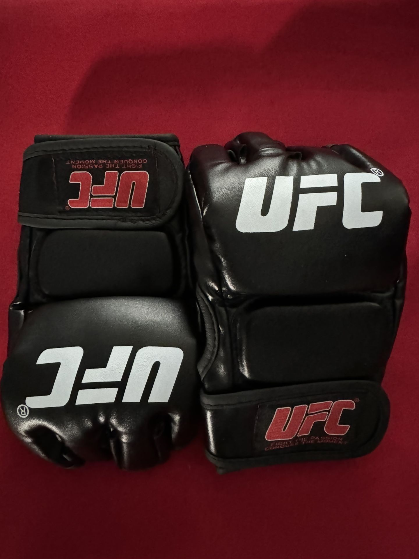 UFC MMA Replica Gloves Pair