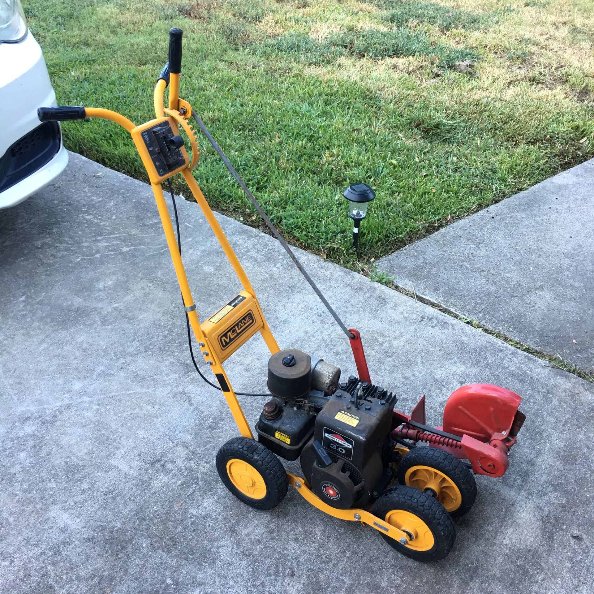 McLane Edger
