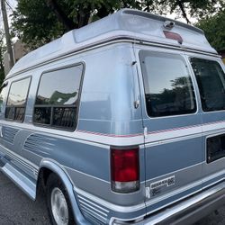 1996 Ford E-250