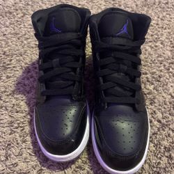 Jordan 1 Mid