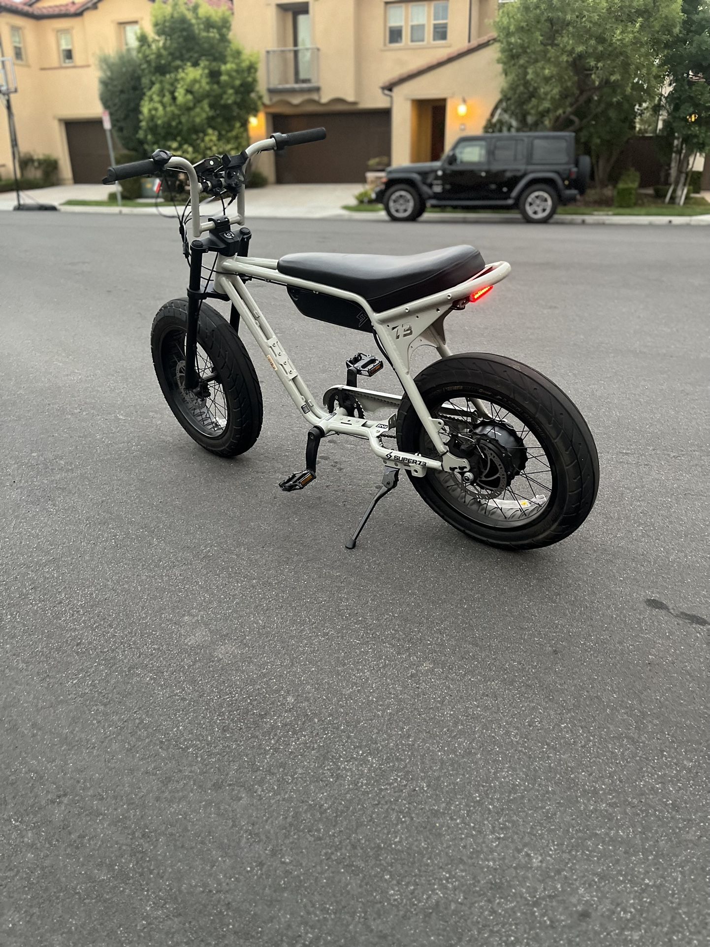 Super73 ZX - Moon Rock for Sale in Irvine, CA - OfferUp