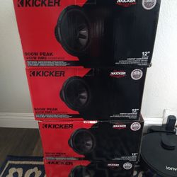 NEW / NUEVO . Kicker compVR 12 Inch Subwoofers 