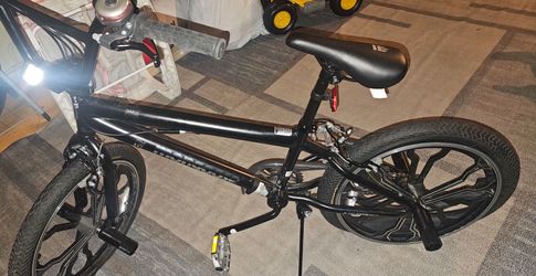Mongoose bmx bike