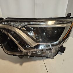 2016-2018 Toyota Rav-4 Halogen w/LED Headlight Left Driver Side