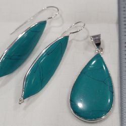 Turquoise Pendant And Earring  Jewelry Set 