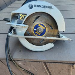 Black and Decker Circular Saw