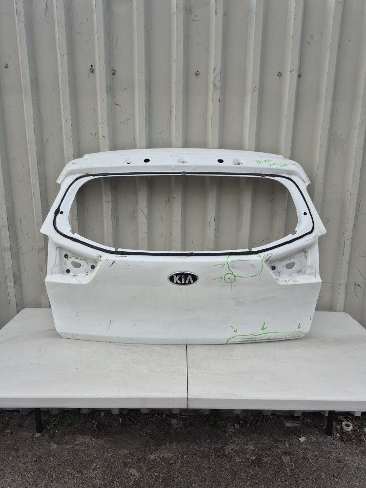 2017 2018 2019 2020 2021 2022 KIA Niro Tailgate Shell Original Used