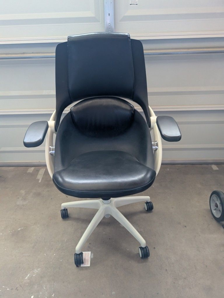 Backstrong C1 Office Chair