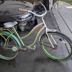 Huffy Beach Cruiser