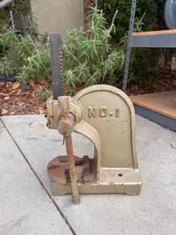 Vintage No 1 arbor press