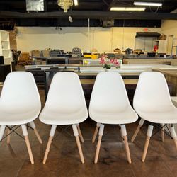 🔥Set of 4🔥Modern Kitchen Chairs, Plastic Dining Chairs, Wooden Legs, Mid-Century Modern Style, Simple Cafe Chairs for Indoor or Outdoor Living Room,