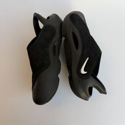 LITTLE KIDS' NIKE AQUA SWOOSH SANDALS