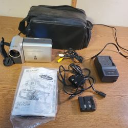Sharp VL-E785U 8mm Camcorder kit. Tested. Working. 