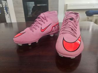 Nike

Nike Mercurial Superfly 10 Club FG/AG Molded Soccer Cleats  4y