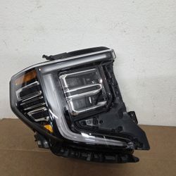 2022-2024 GMC SIERRA 1500 DENALI HEADLIGHT RIGHT PASSENGER OEM 