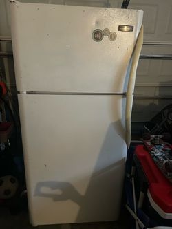 Frigidaire Top-Freezer Refrigerator — $110