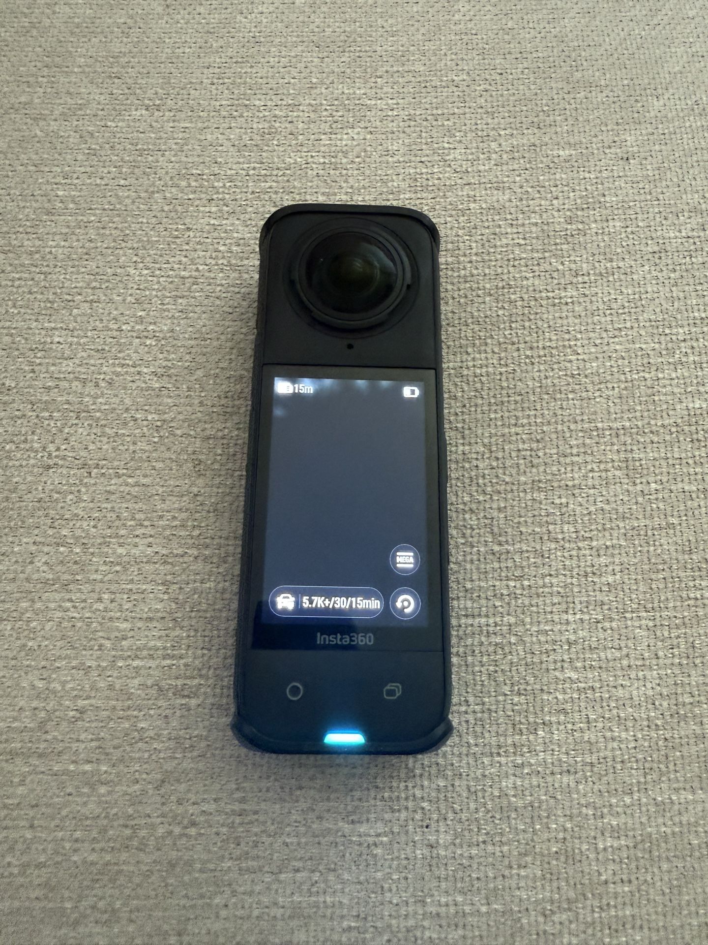 Insta 360 X4