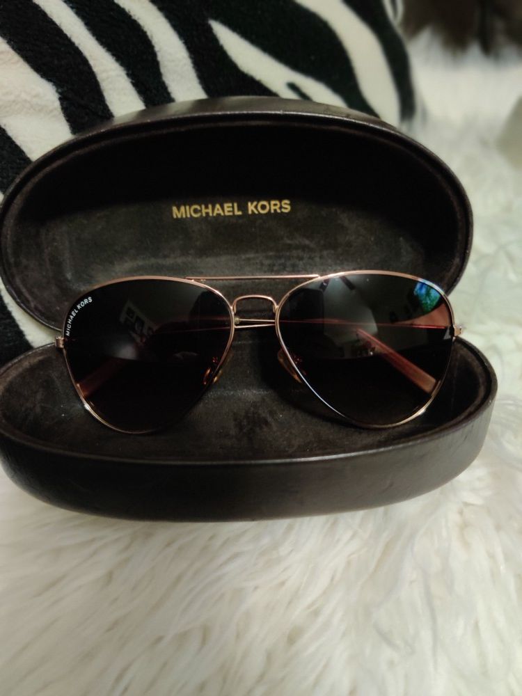 MICHAEL KORS
