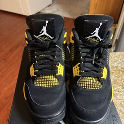 Jordan 4 Thunder 7M