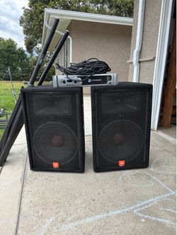 JBL DJ/Speaker system with stands