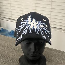 31 LA Clouds thunder storm Hat